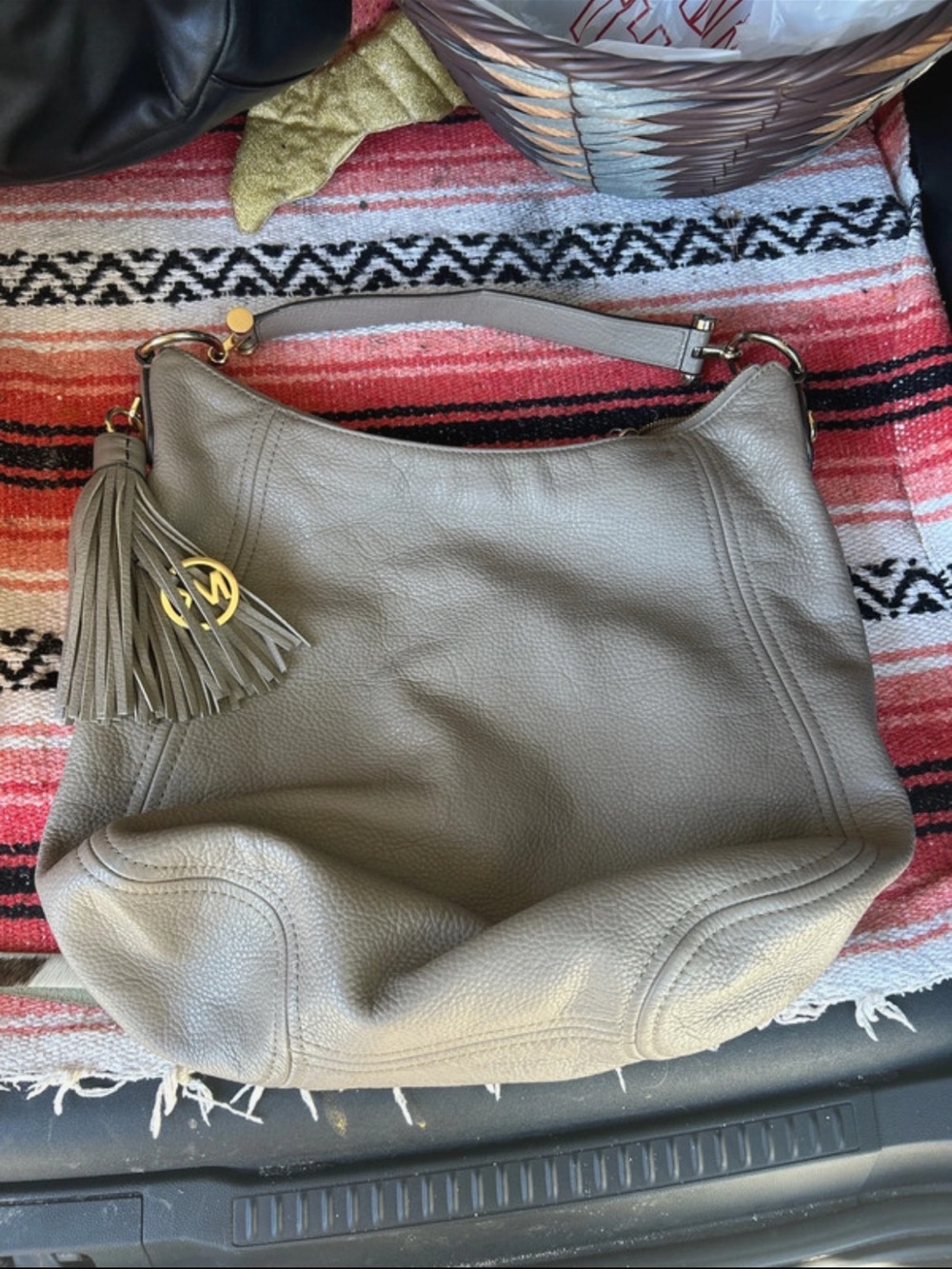 Michael kors tan shoulder bag w gold